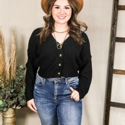 HYFVE The Chill Nights Cropped Cardigan