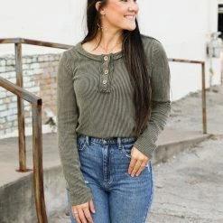 Blue Buttercup Small The Button Thread Top