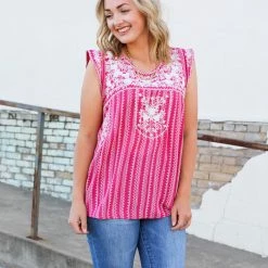 Andree By Unit Small The Magenta Top