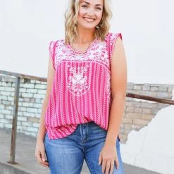 Andree By Unit Small The Magenta Top
