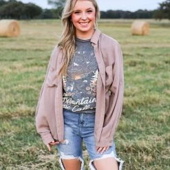 Ee.some The Essential Top Medium