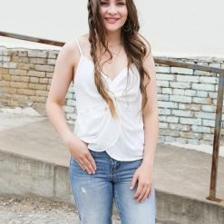 LA MIEL The Tie Front Tank Medium