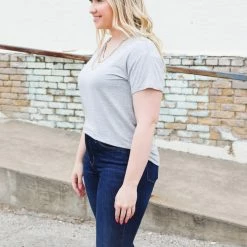 Elloh The Beth Tee Small