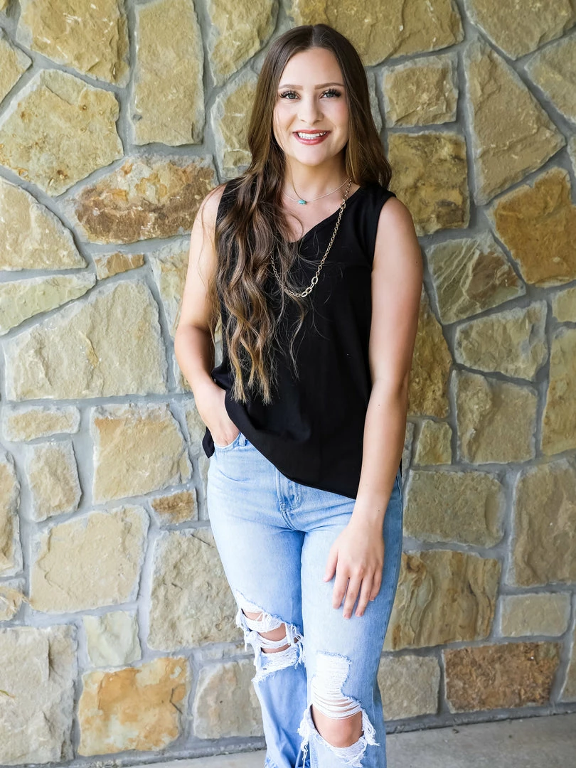 Elloh The Side Slit Tank 6 Elloh The Side Slit Tank