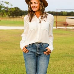 Ee.some The Essential Top Medium