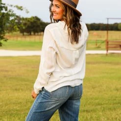 Ee.some The Essential Top Medium