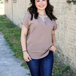 Staccato The Round Neck Solid Top Medium