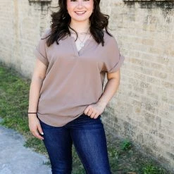 Staccato The Round Neck Solid Top Medium