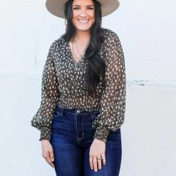 Peach Love California Small The Smocked Printed Top