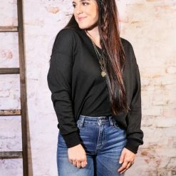 LA MIEL The Megan Black Top Small