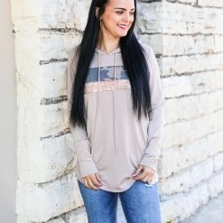 7th Ray The Jenny Hooded Top