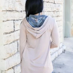 7th Ray The Jenny Hooded Top