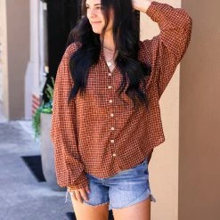 Listicle The Gingham Top