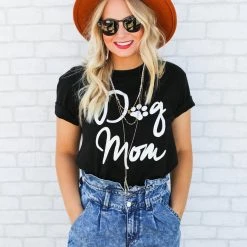 Trend Shop Dog Mom Graphic Tee