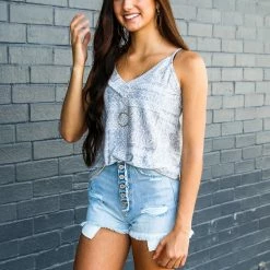 Trend Notes The Paisley V Neck Tank Medium 11 Trend Notes The Paisley V Neck Tank Medium