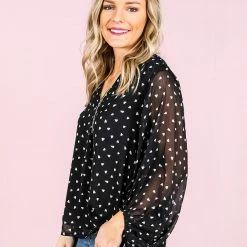 Entro All The Hearts Top