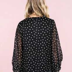 Entro All The Hearts Top