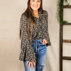 Easel The Paige Top Small