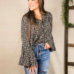 Easel The Paige Top Small