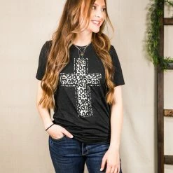 Texas True Threads Leopard Cross Graphic Tee Small