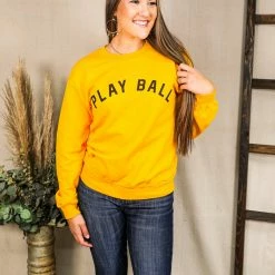 BENIE LA Play Ball Sweatshirt Tops