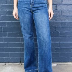 Sneak Peek The Monni Wide Flares Jeans & Bottoms