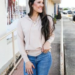 Ninexis The Hooded Sweater Top