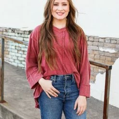 Easel Small The Crimson Top