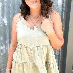 Ee.some Tiered V Neck Tank