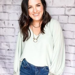 Vine & Love Small The Varna Top