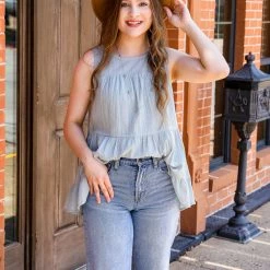 Listicle The Taylor Linen Tank